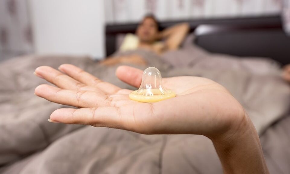 oyandıqda prezervativ və sürtgü